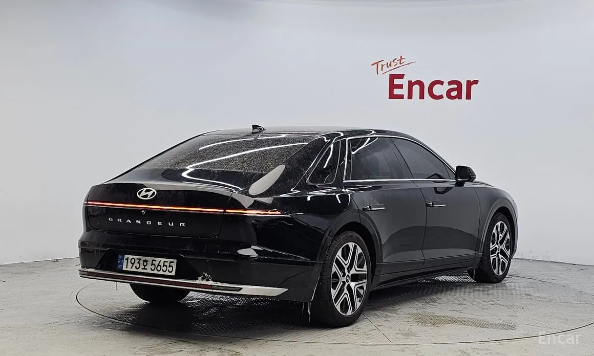 Фото 2 - Hyundai Grandeur