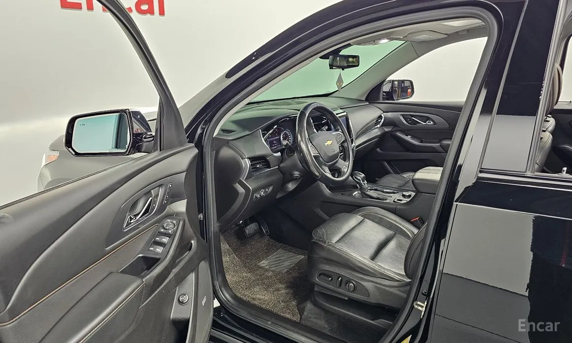 Фото 11 - Chevrolet Traverse