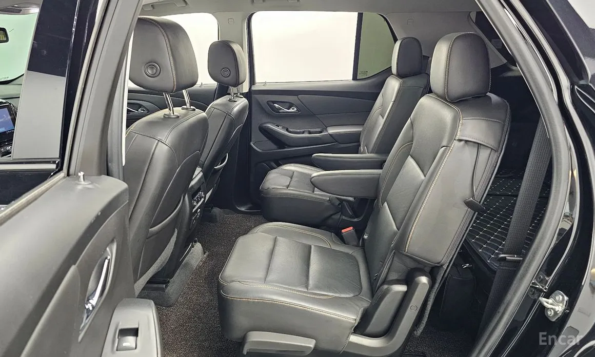 Фото 12 - Chevrolet Traverse