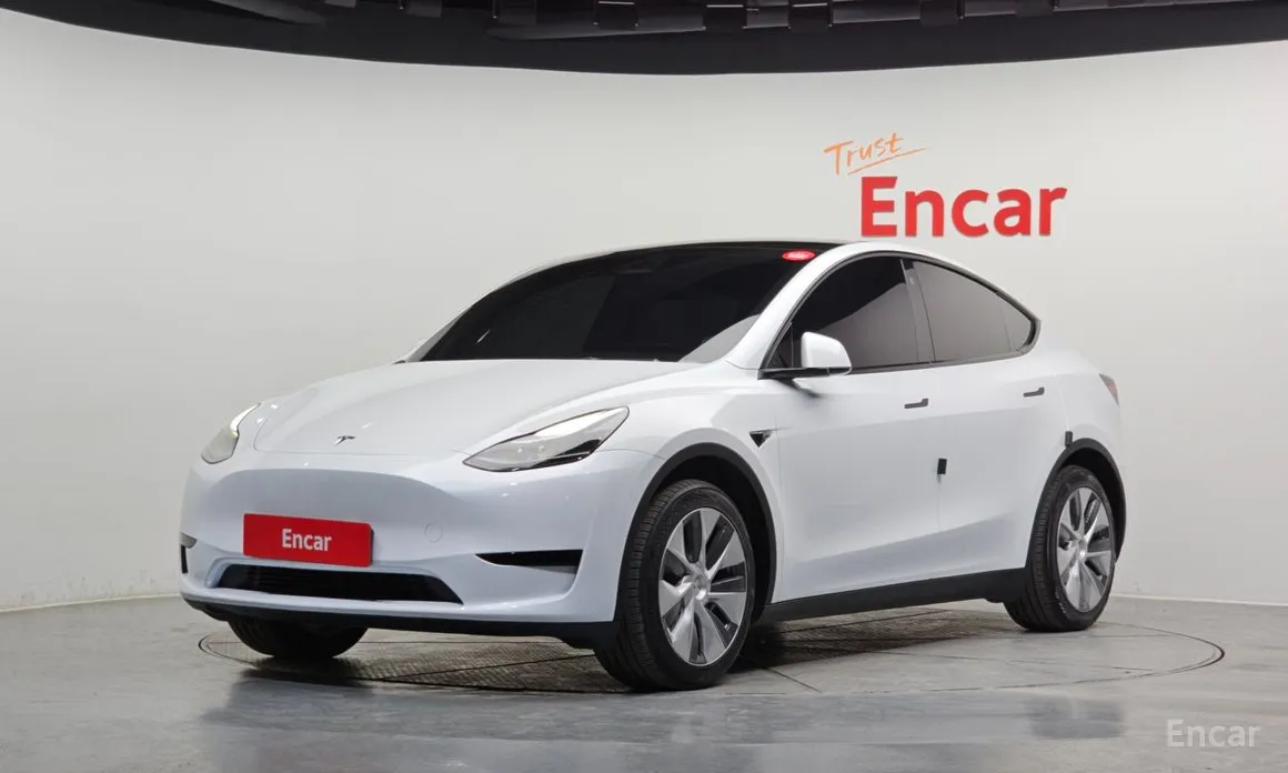 Фото 1 - Tesla Model Y