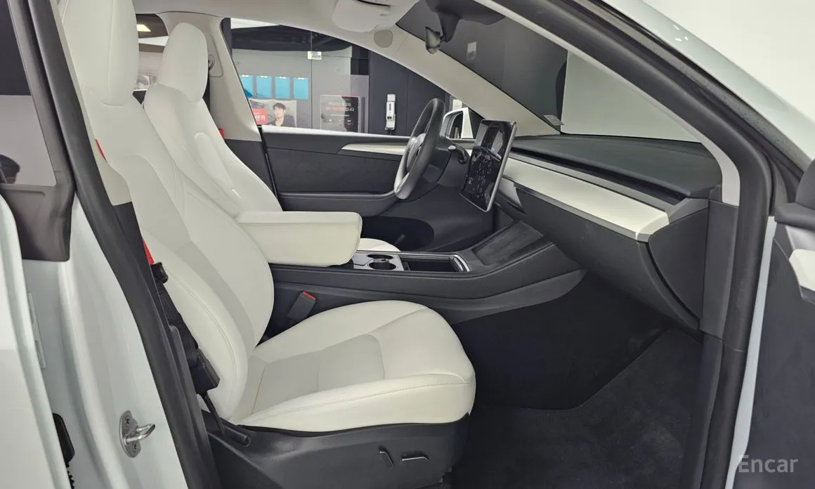 Фото 11 - Tesla Model Y