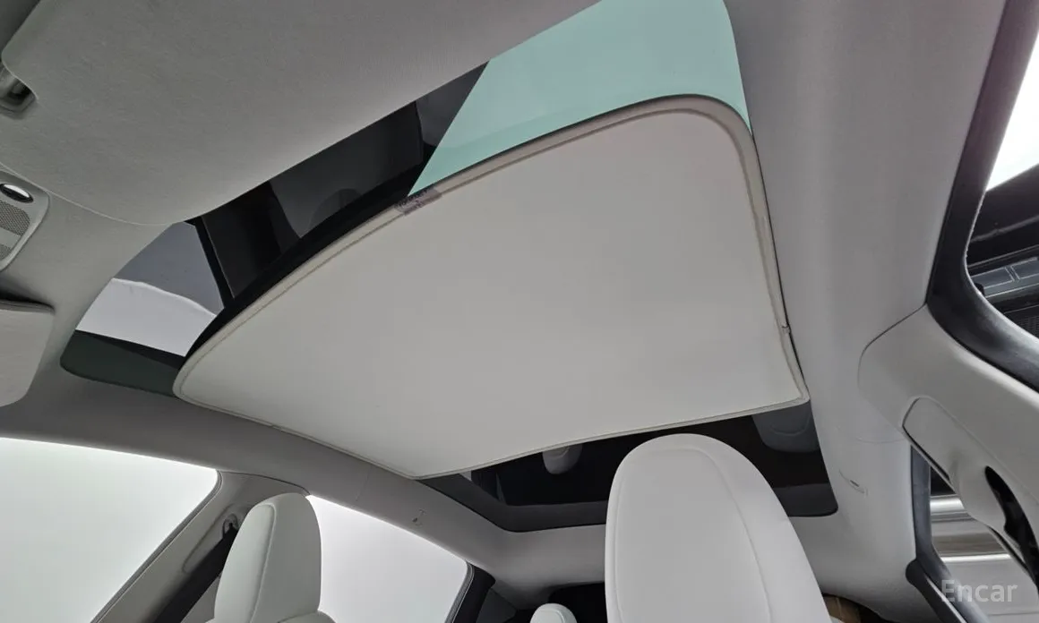 Фото 19 - Tesla Model Y