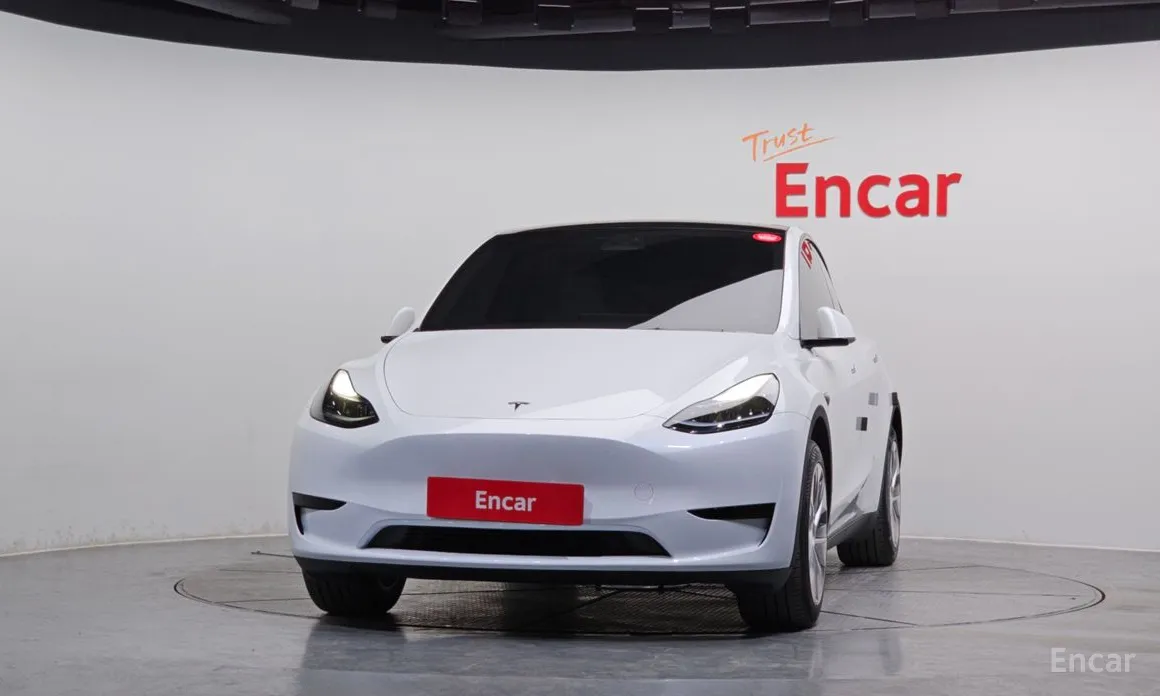 Фото 3 - Tesla Model Y