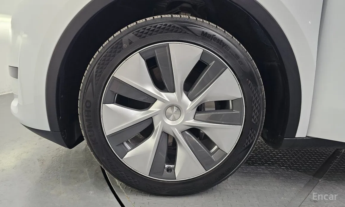 Фото 5 - Tesla Model Y