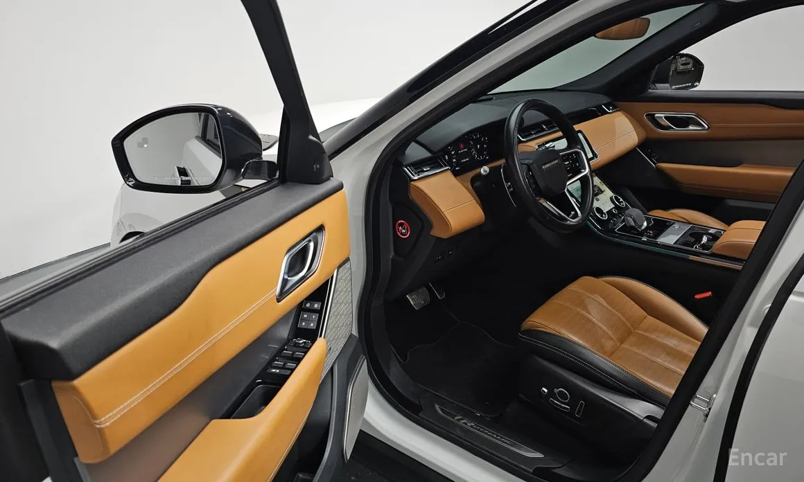 Фото 11 - Land Rover Range Rover Velar