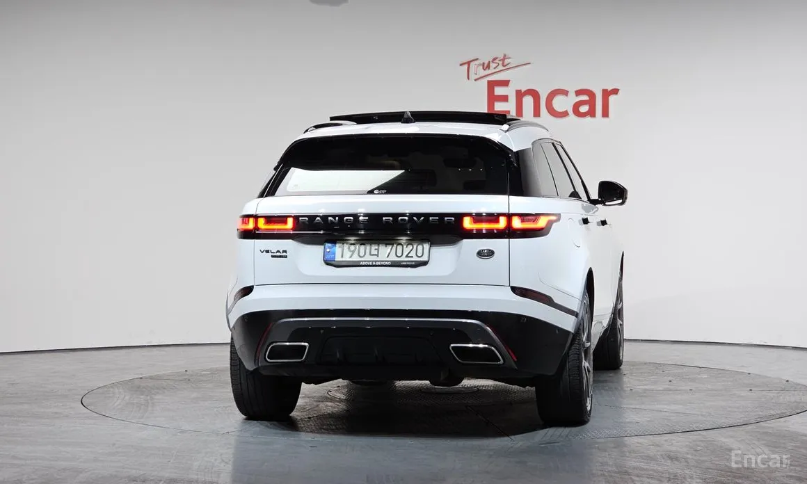 Фото 4 - Land Rover Range Rover Velar