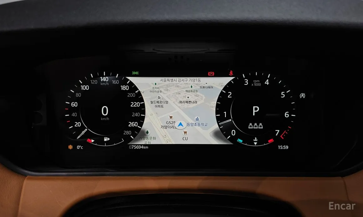 Фото 8 - Land Rover Range Rover Velar