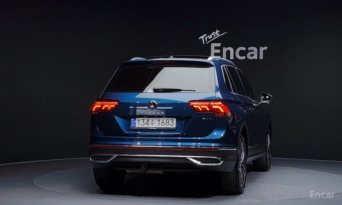 Фото 4 - Volkswagen Tiguan