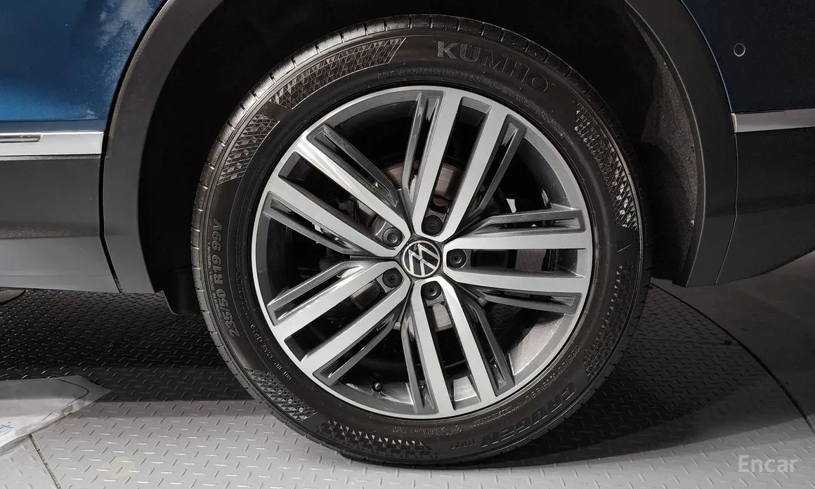 Фото 5 - Volkswagen Tiguan