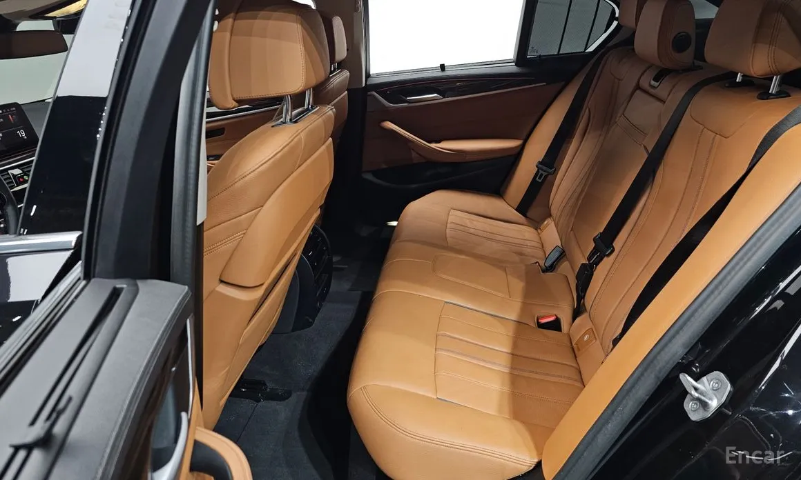 Фото 12 - BMW 5 Series