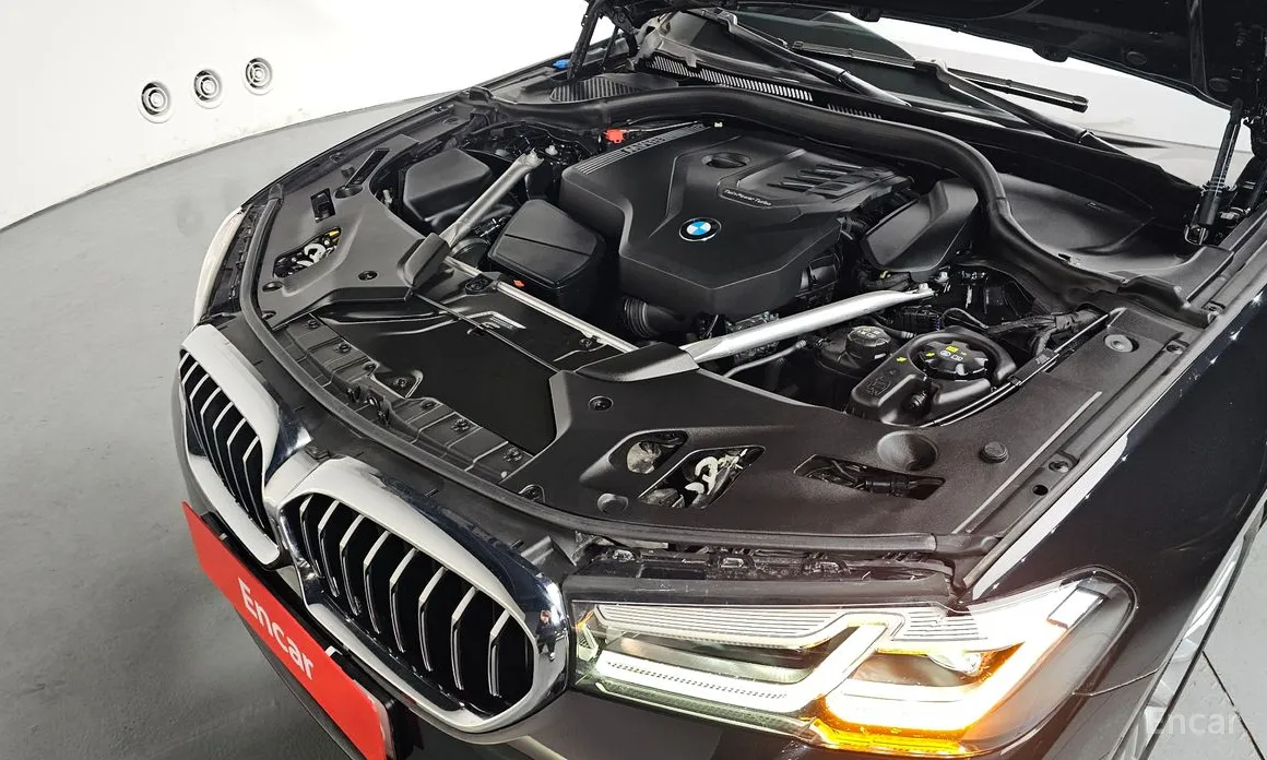 Фото 6 - BMW 5 Series