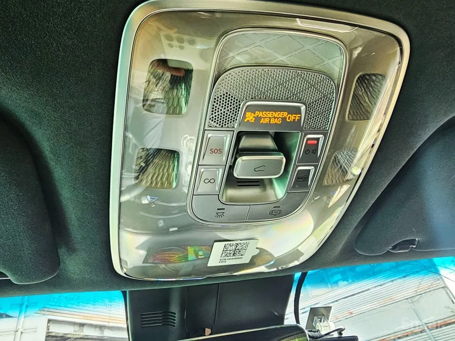 Фото 14 - Genesis GV70