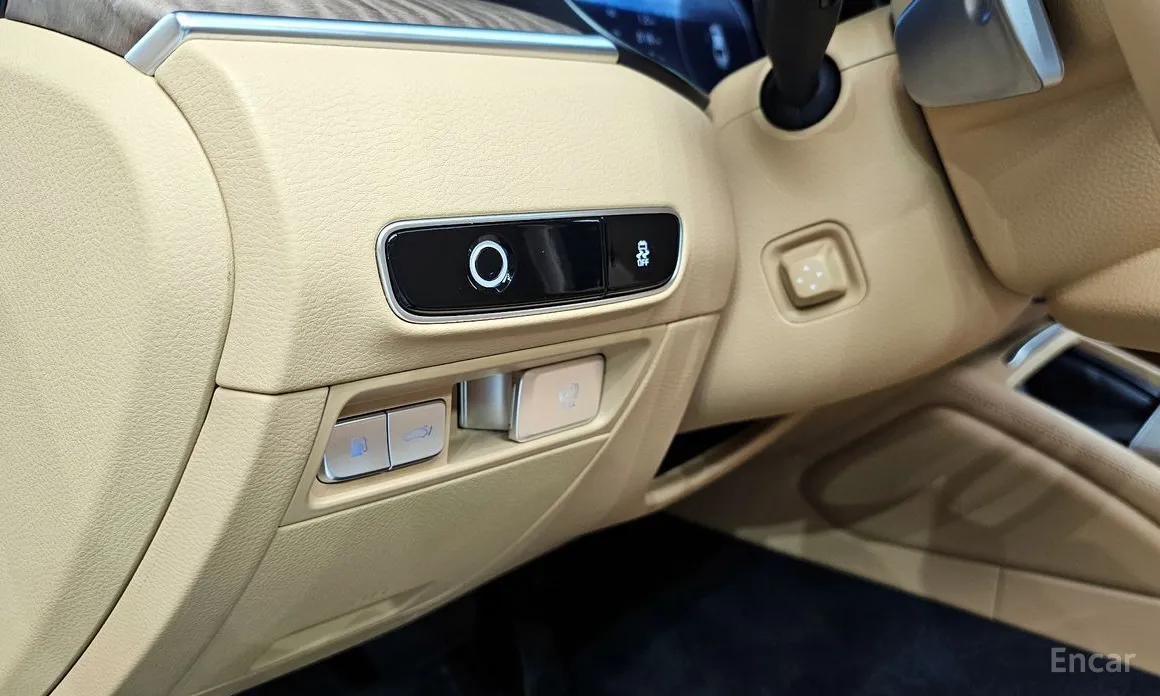 Фото 16 - Kia K9