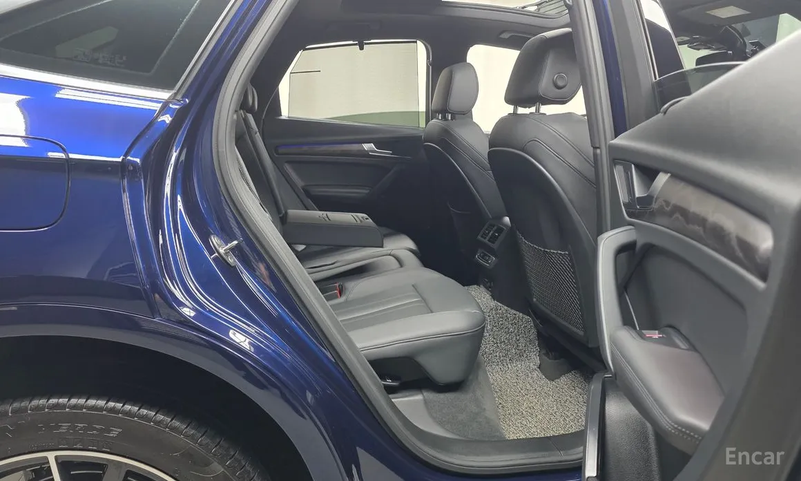 Фото 12 - Audi Q5