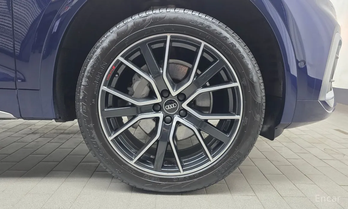 Фото 5 - Audi Q5