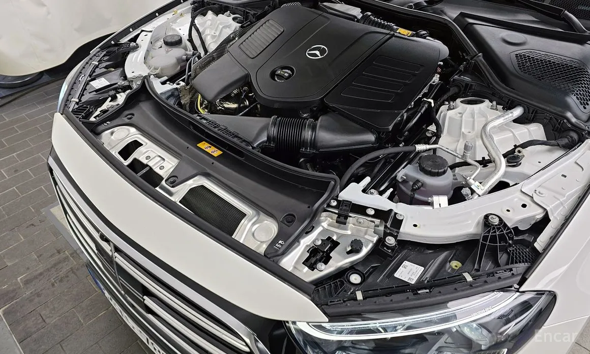 Фото 6 - Mercedes-Benz E-Class