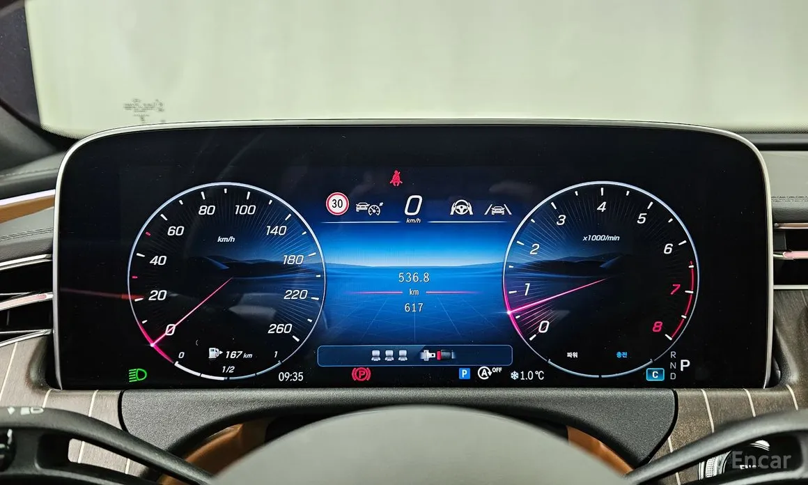 Фото 8 - Mercedes-Benz E-Class