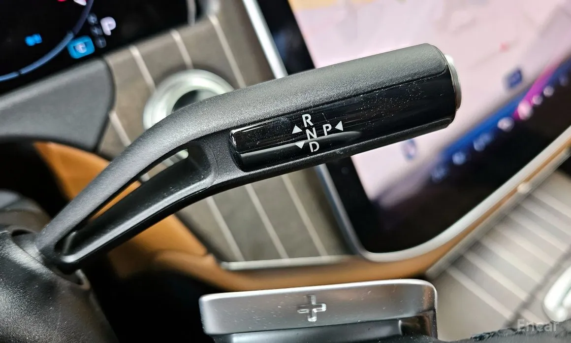 Фото 9 - Mercedes-Benz E-Class