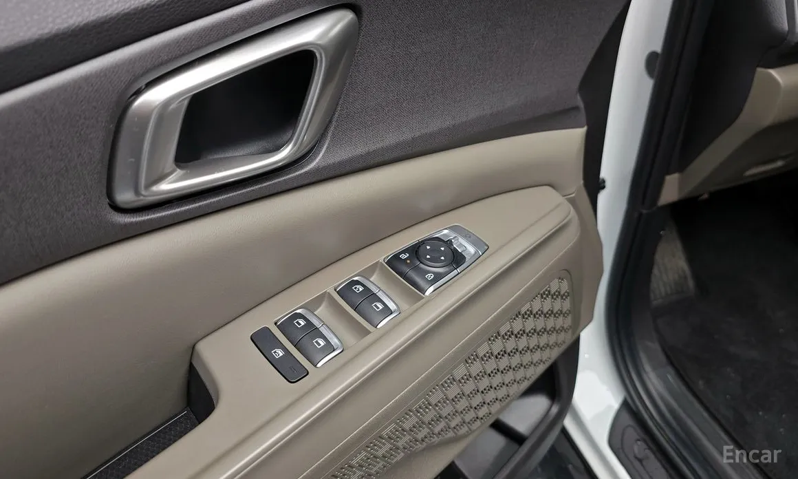 Фото 17 - Kia Carnival