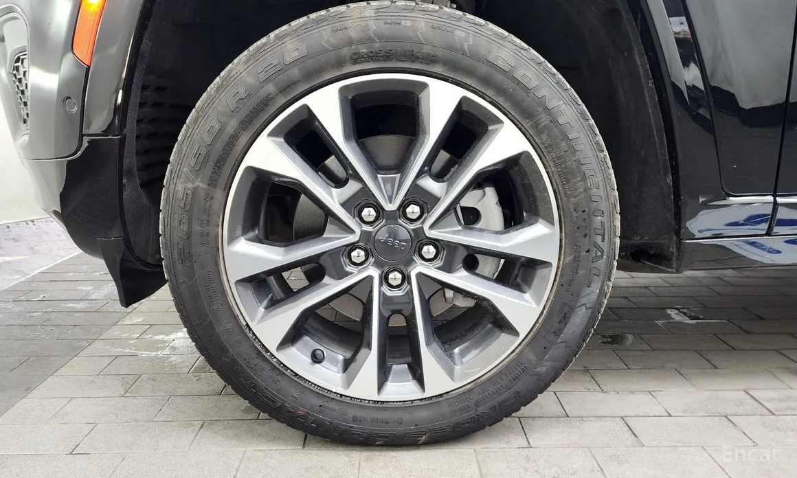 Фото 5 - Jeep Cherokee