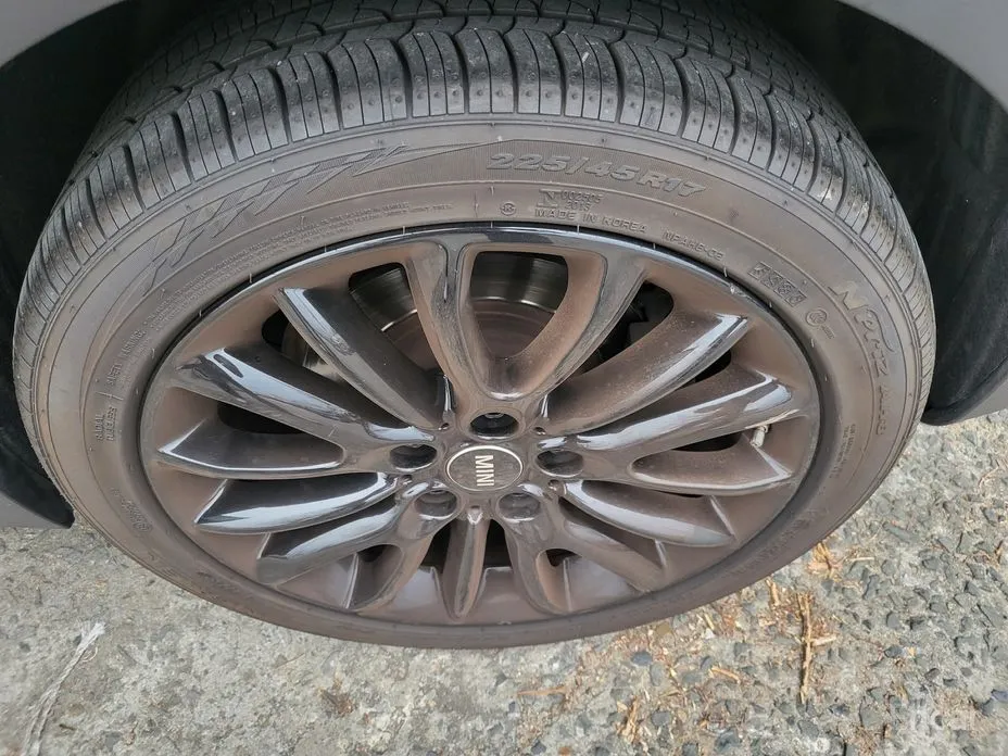 Фото 17 - Mini Clubman