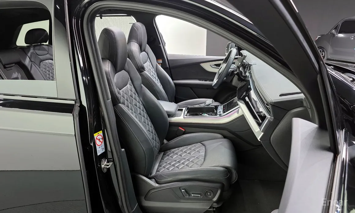 Фото 12 - Audi Q7