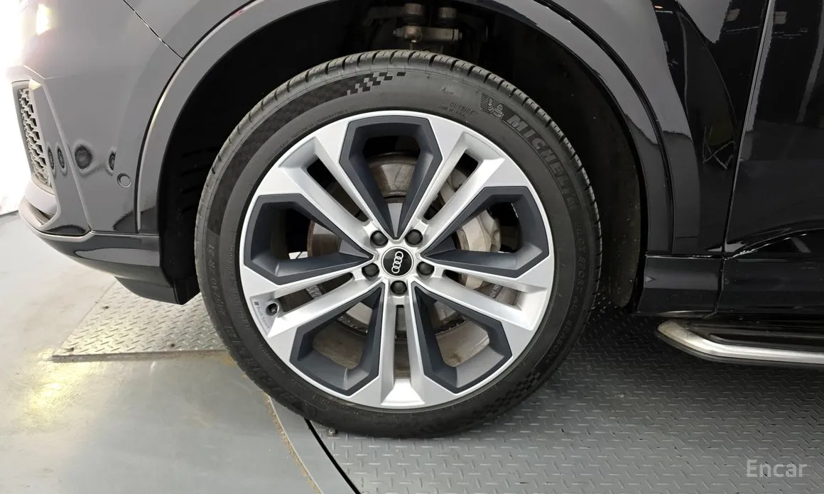 Фото 5 - Audi Q7