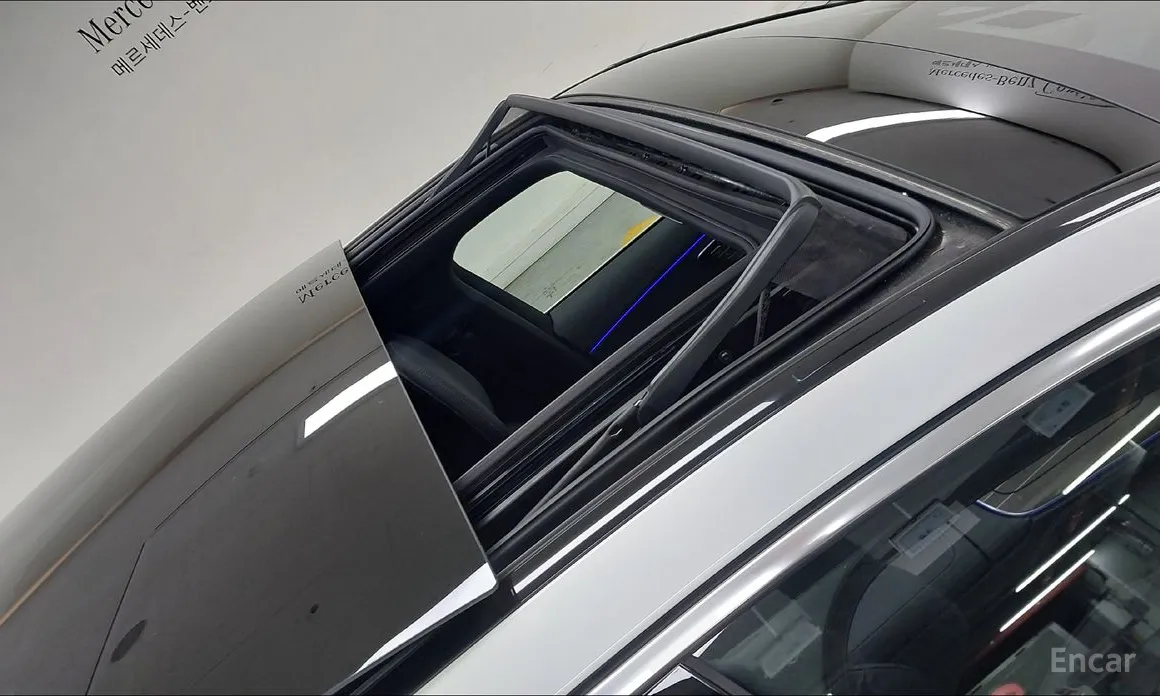 Фото 12 - Mercedes-Benz E-Class