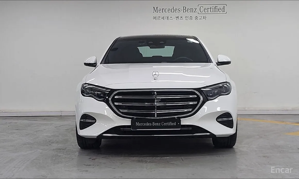 Фото 3 - Mercedes-Benz E-Class