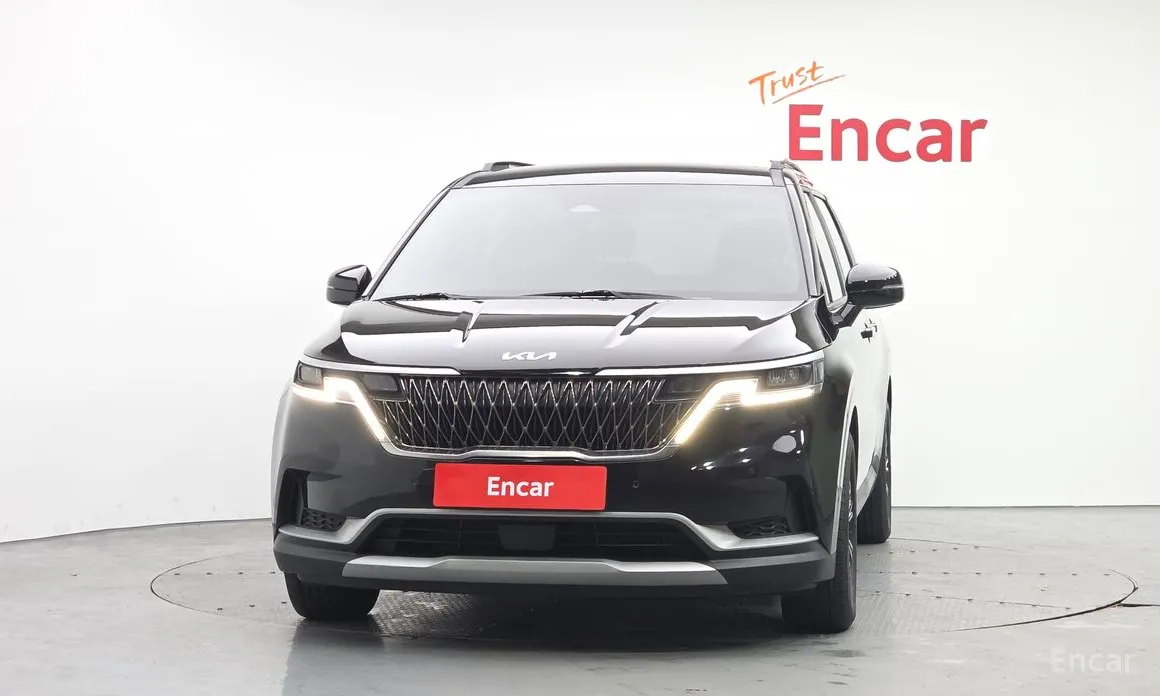 Фото 3 - Kia Carnival