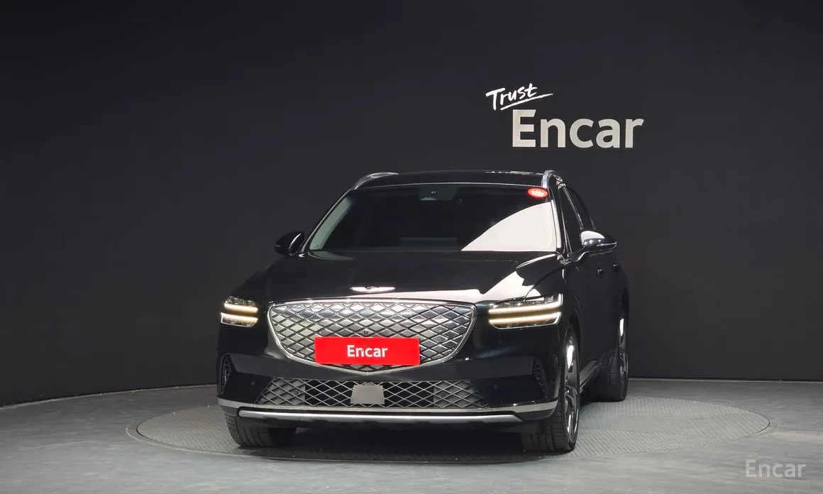 Фото 3 - Genesis GV70