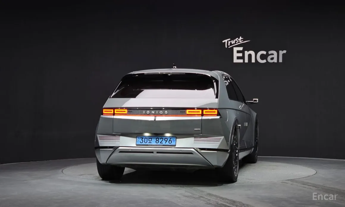 Photo 4 - Hyundai Ioniq 5