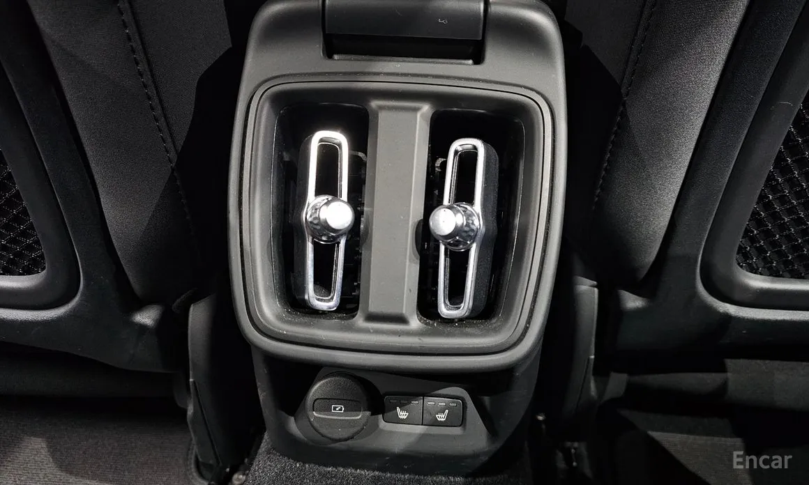 Фото 19 - Polestar 2