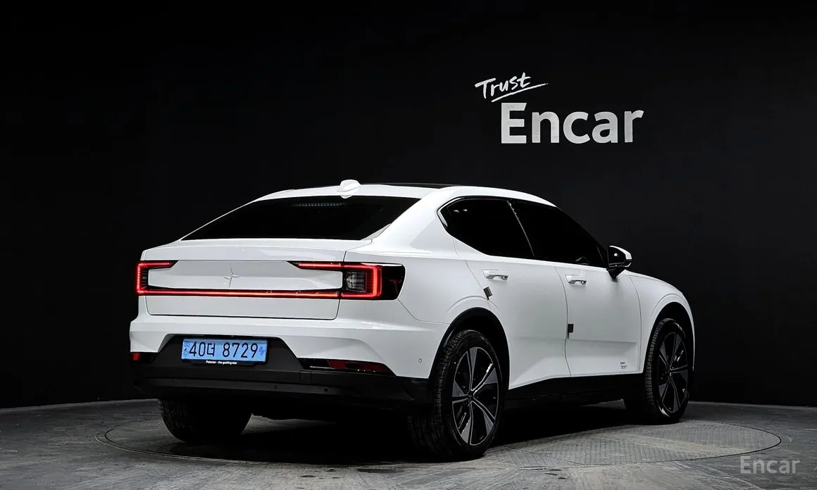Фото 2 - Polestar 2