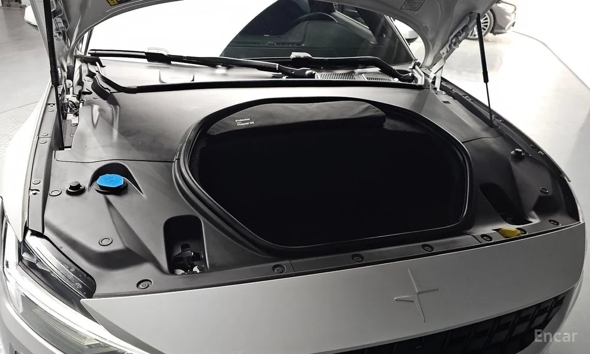 Фото 6 - Polestar 2