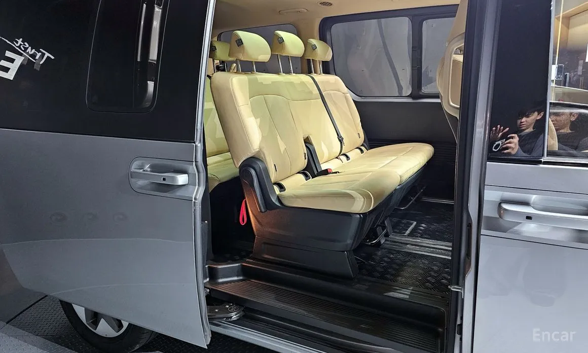 Фото 12 - Hyundai Staria