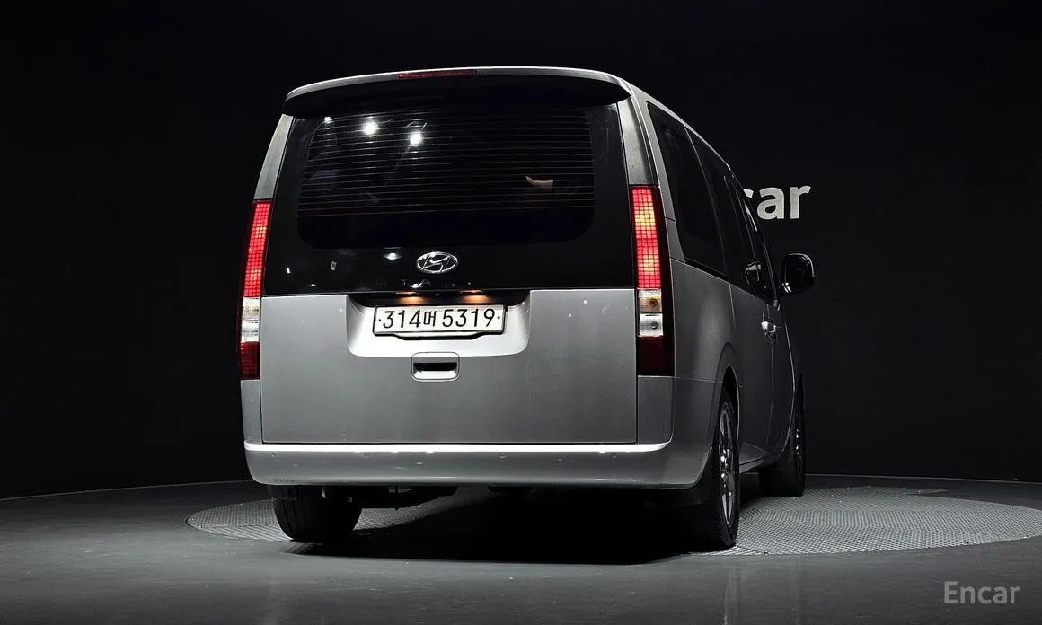 Фото 4 - Hyundai Staria