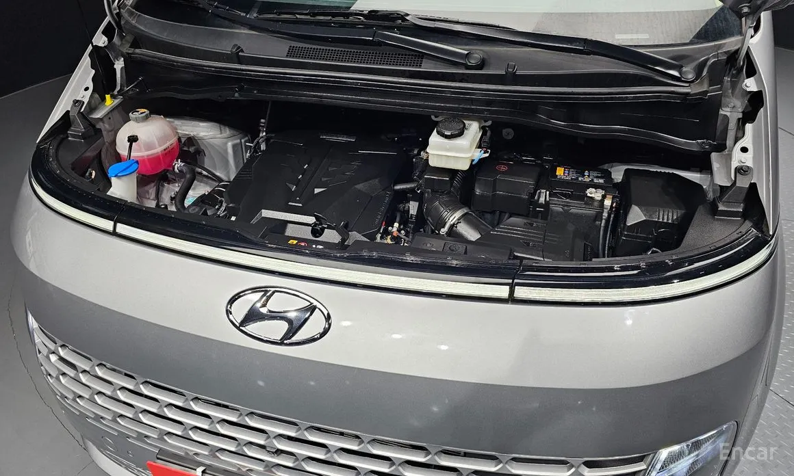 Фото 6 - Hyundai Staria