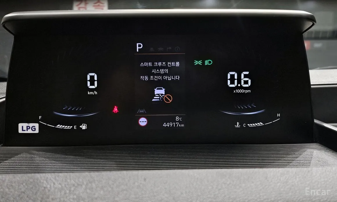 Фото 8 - Hyundai Staria