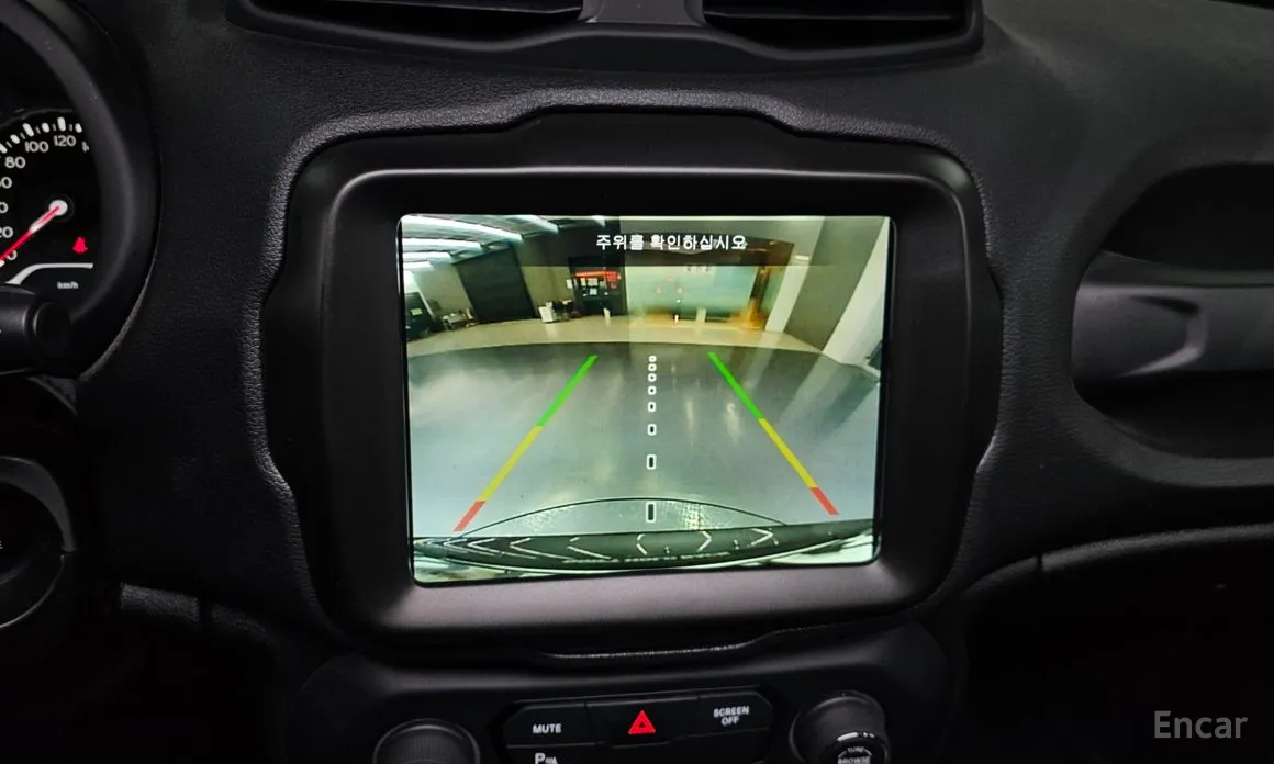 Фото 16 - Jeep Renegade