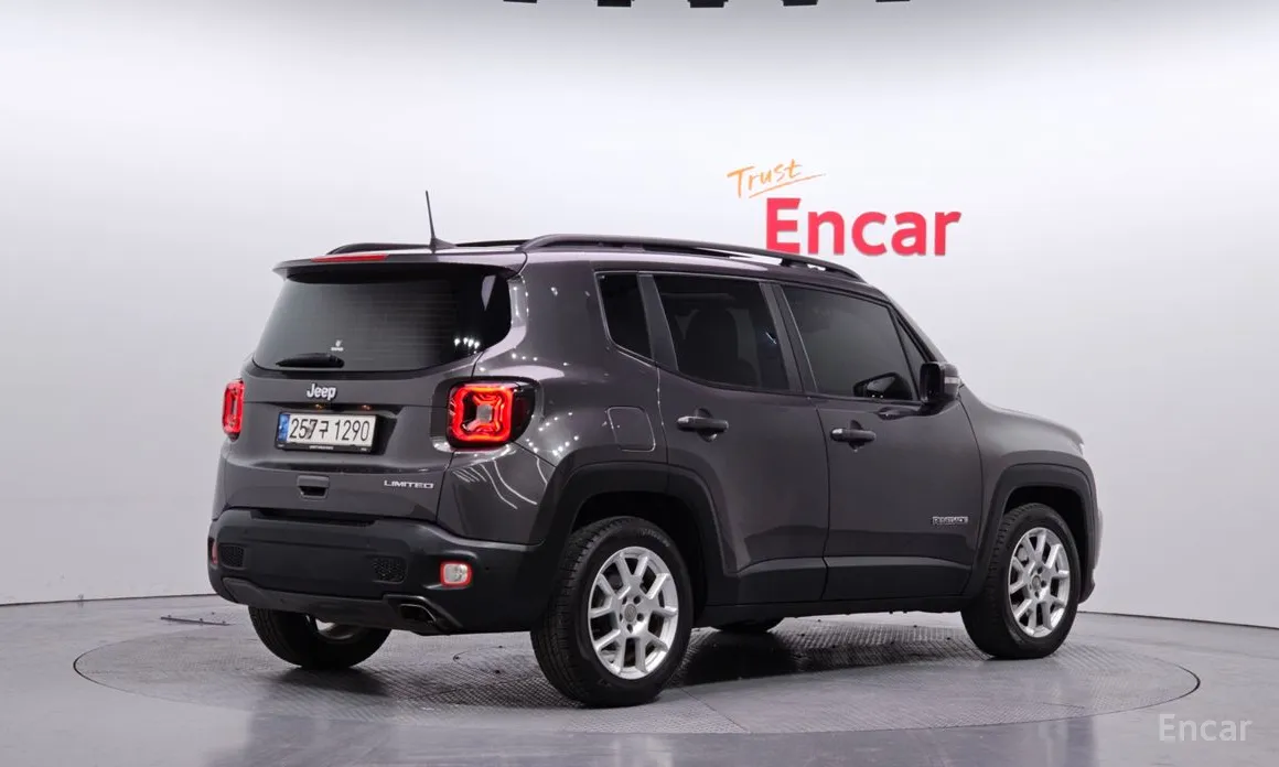 Фото 2 - Jeep Renegade