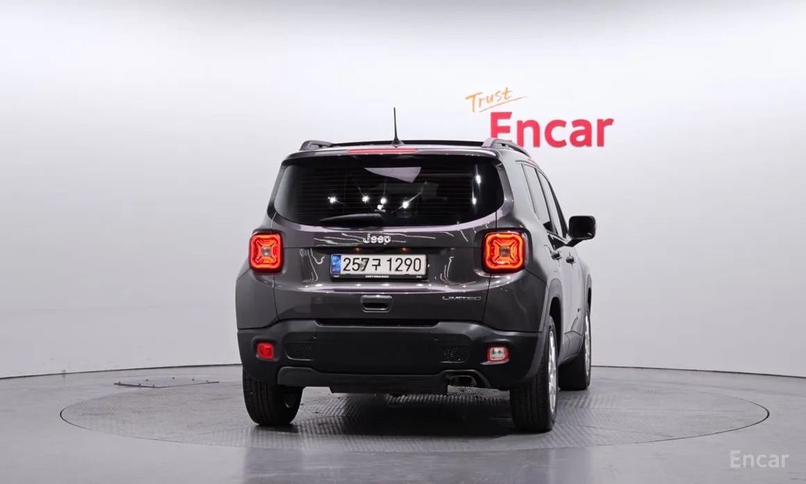 Фото 4 - Jeep Renegade