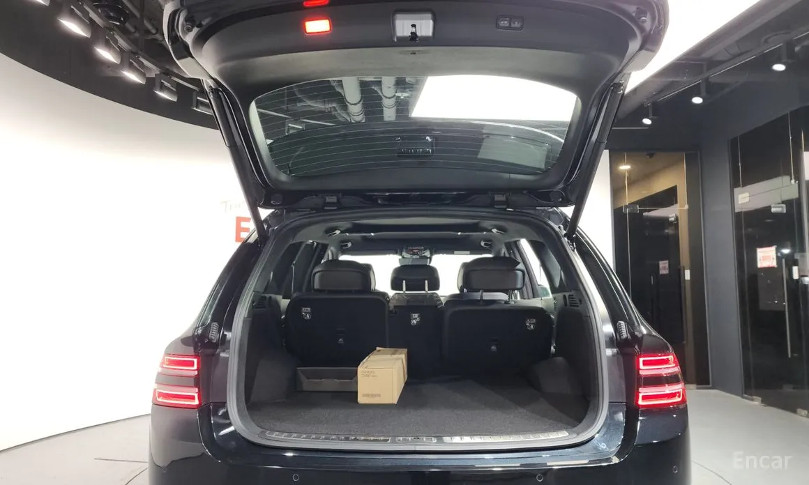 Фото 20 - Genesis GV80