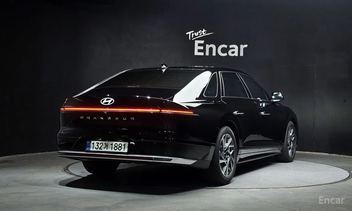 Фото 2 - Hyundai Grandeur