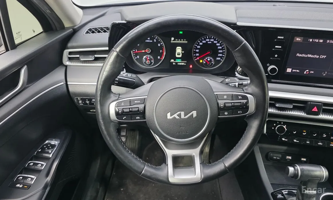 Фото 13 - Kia K5