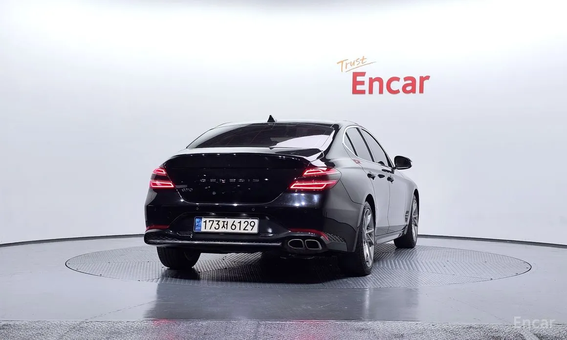 Фото 4 - Genesis G70