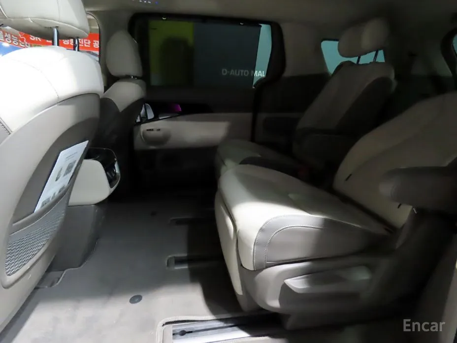 Фото 7 - Kia Carnival