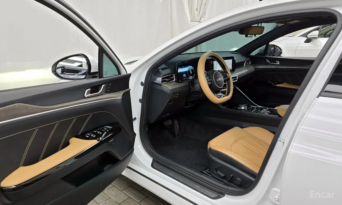 Фото 10 - Kia K5