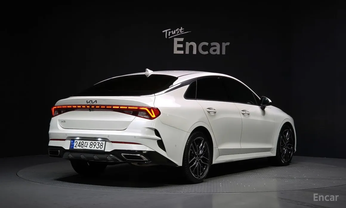 Фото 2 - Kia K5