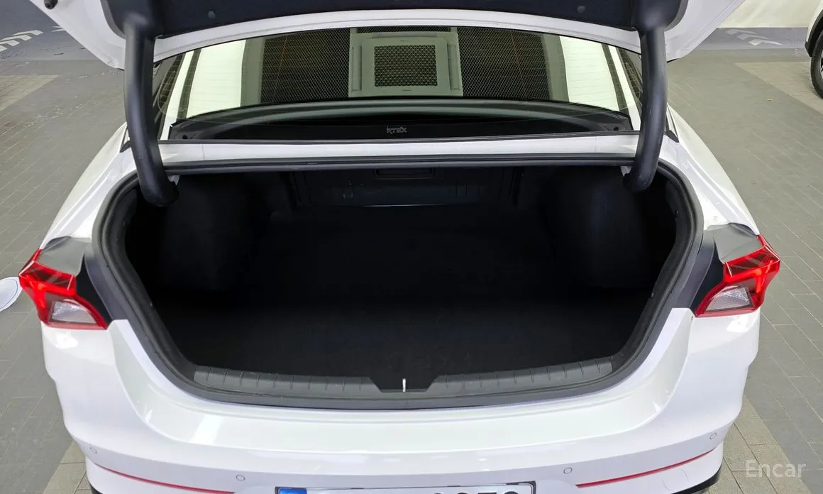 Фото 20 - Kia K5